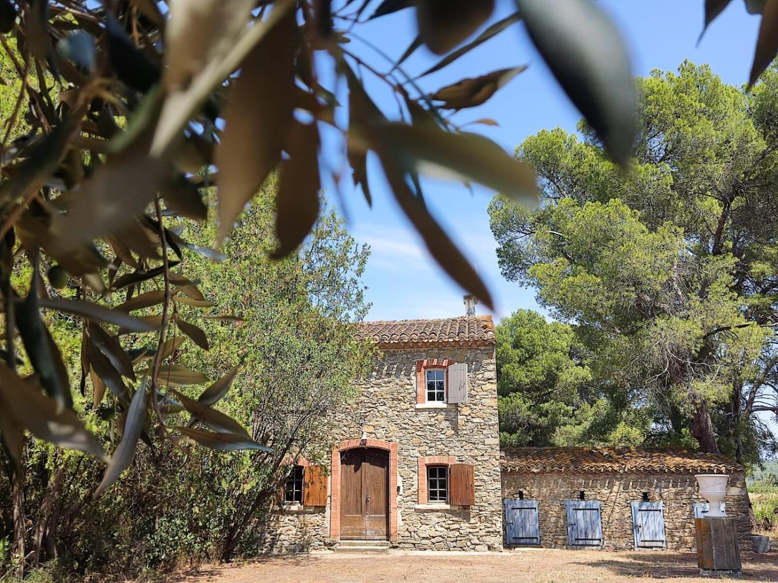 Mazet du Château Joyeux de Violet Pépieux Exterior foto